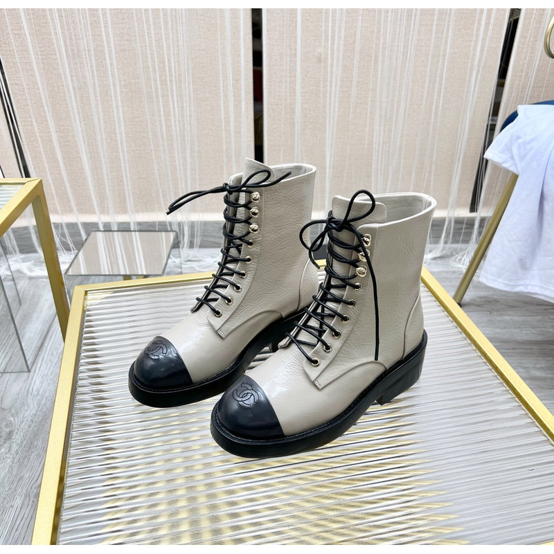 Ch*el boots grey white