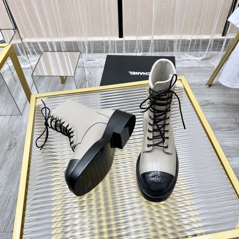 Ch*el boots grey white