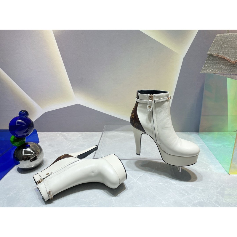 l**is V*t*n afterglow platform ankle boot white