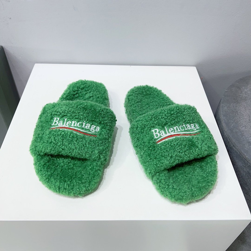 Ba*len*cia*ga logo-embroidered faux shearling slides green