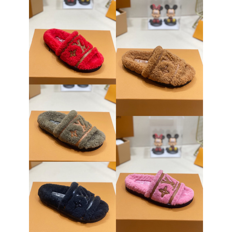 l**is V*t*n paseo flat comfort mule slides