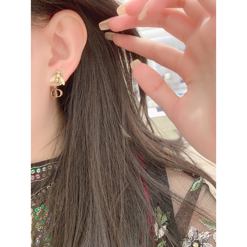 D*or bee pearl cd rose gold stud