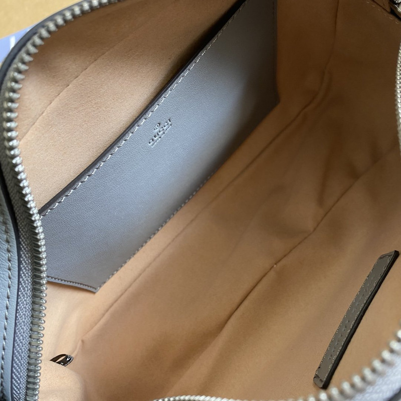 G*u*i gg small shoulder bag grey