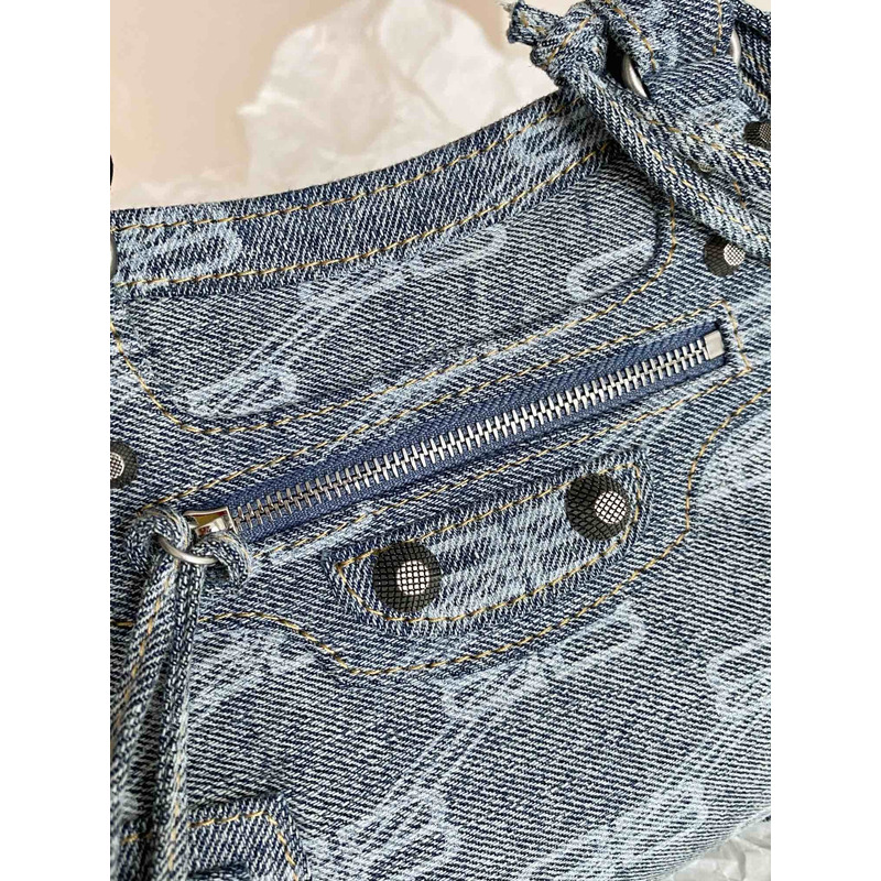 Ba*len*cia*ga neo cagole denim shoulder bag