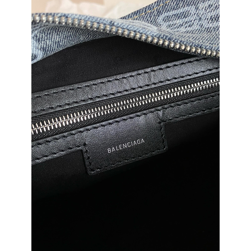 Ba*len*cia*ga neo cagole denim shoulder bag