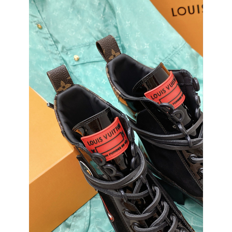 l**is V*t*n world tour platform desert boots black