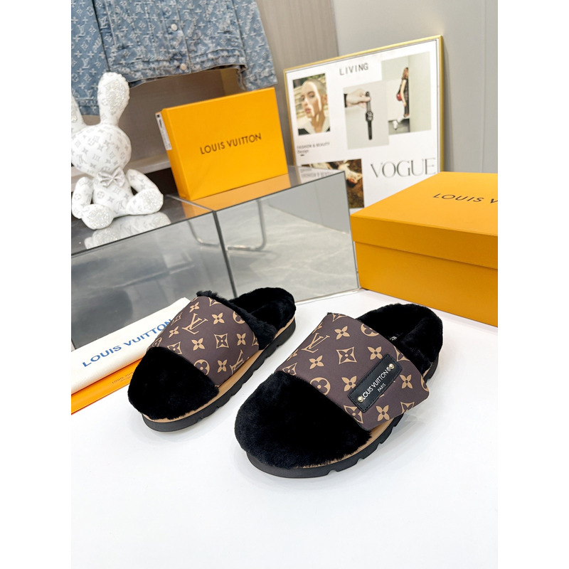 l**is V*t*n slipper pillow black