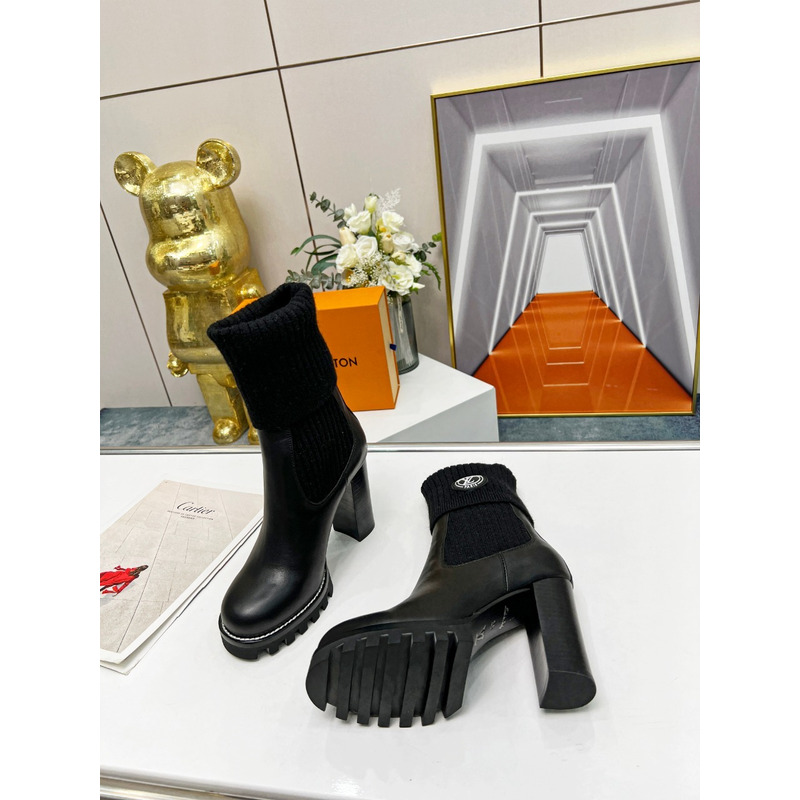 l**is V*t*n star trail ankle boots black