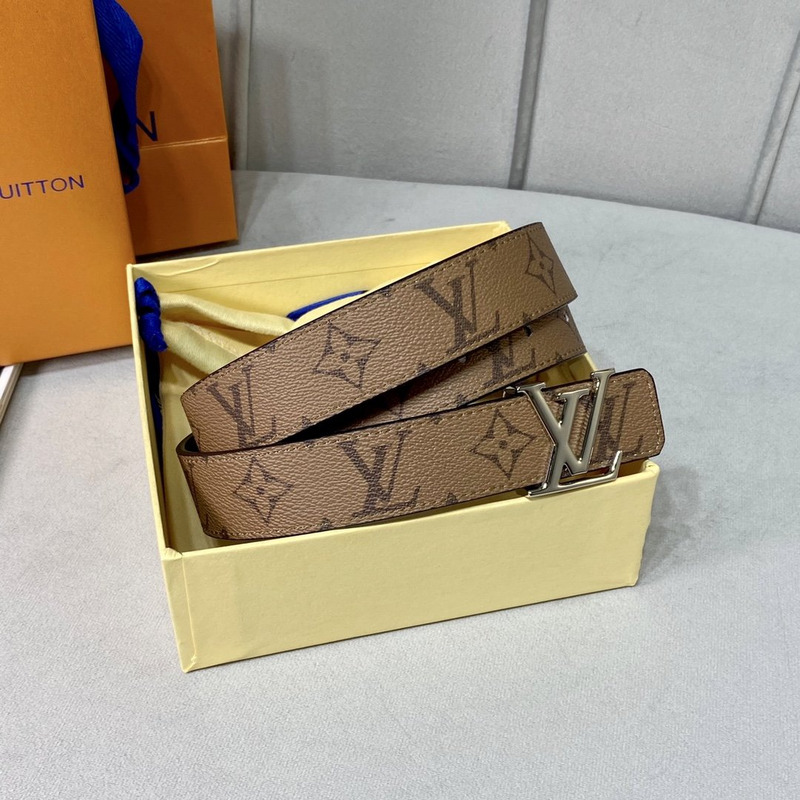 l**is V*t*n  double-sided belt