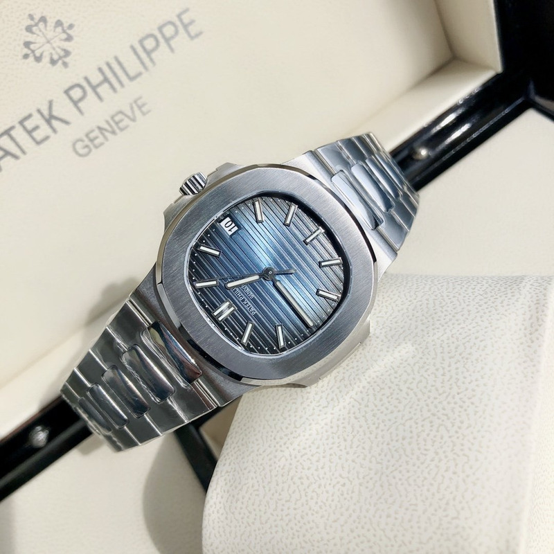 Patek Philippe Sport Elegance 5711/1A 010 (Nautilus 57111A010) Watch