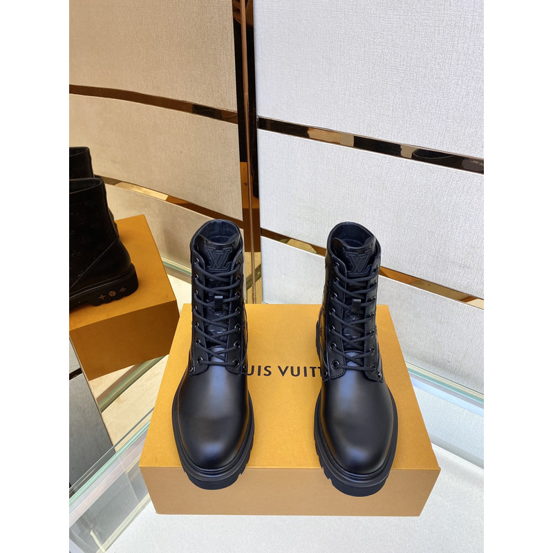 l**is V*t*n ranger black boot