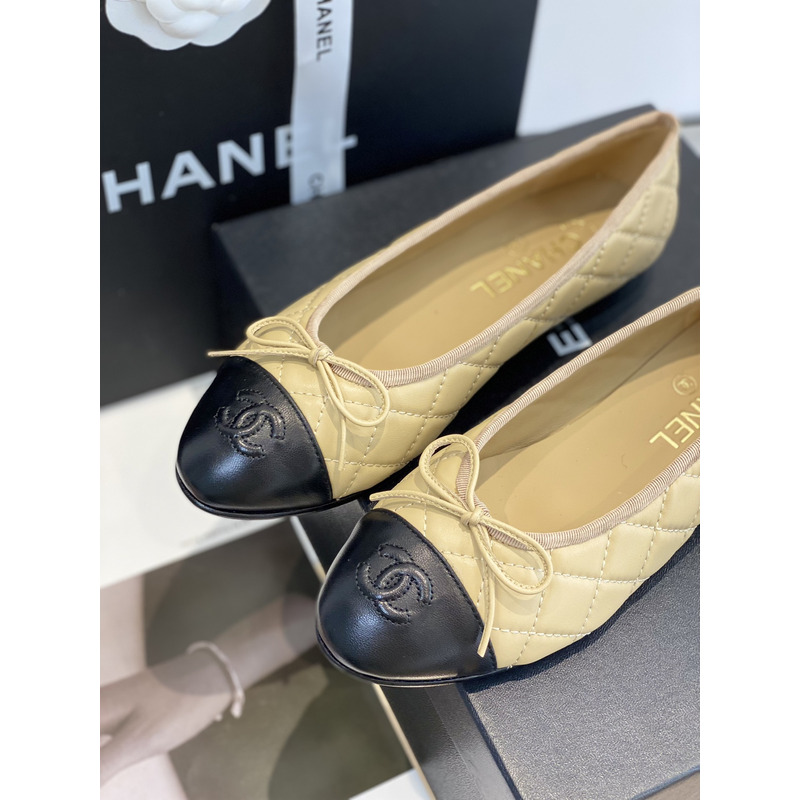 Ch*el calfskin black ivory quilted cap toe flats