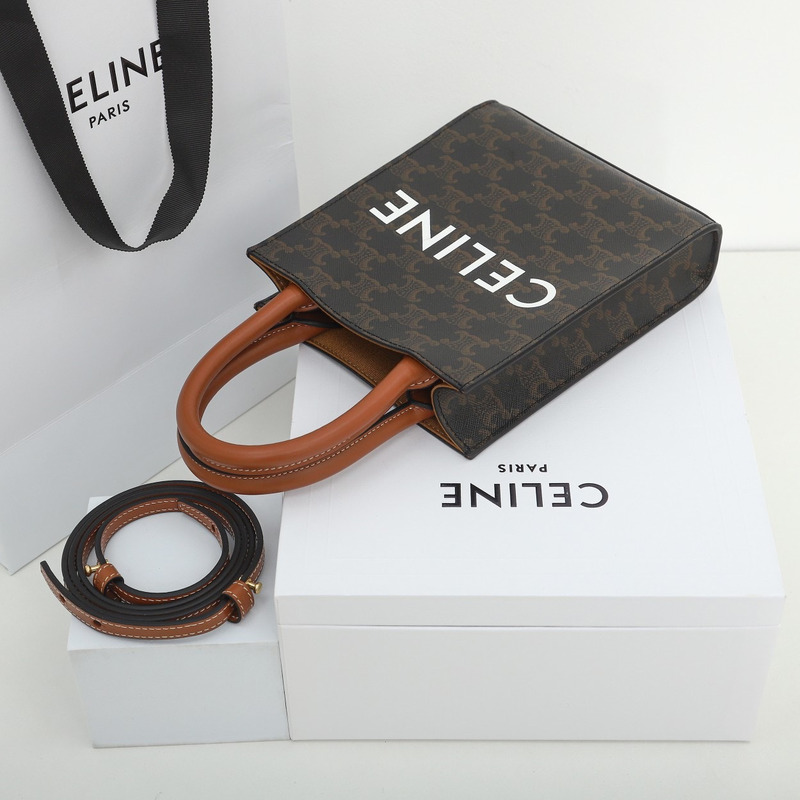 Ce**e triomphe small vertical tote