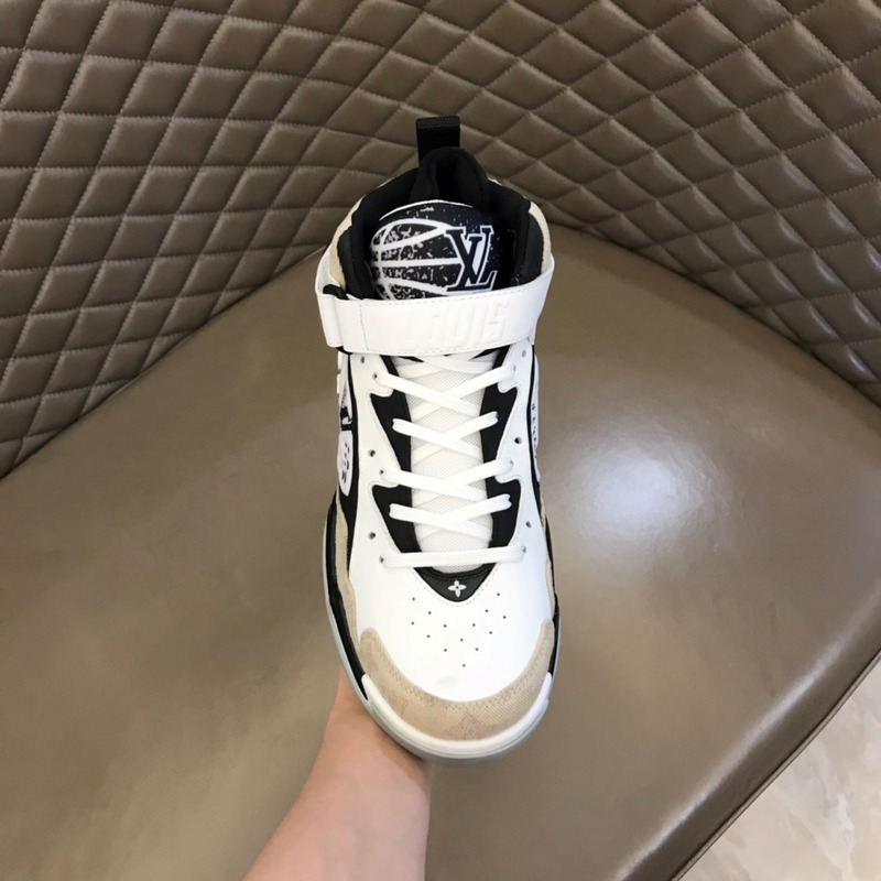 l**is V*t*n lv trainer 2 sneaker oatmeal