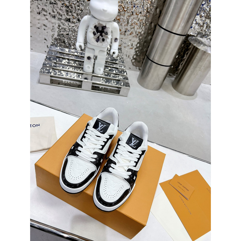 l**is V*t*n lv trainer sneaker black