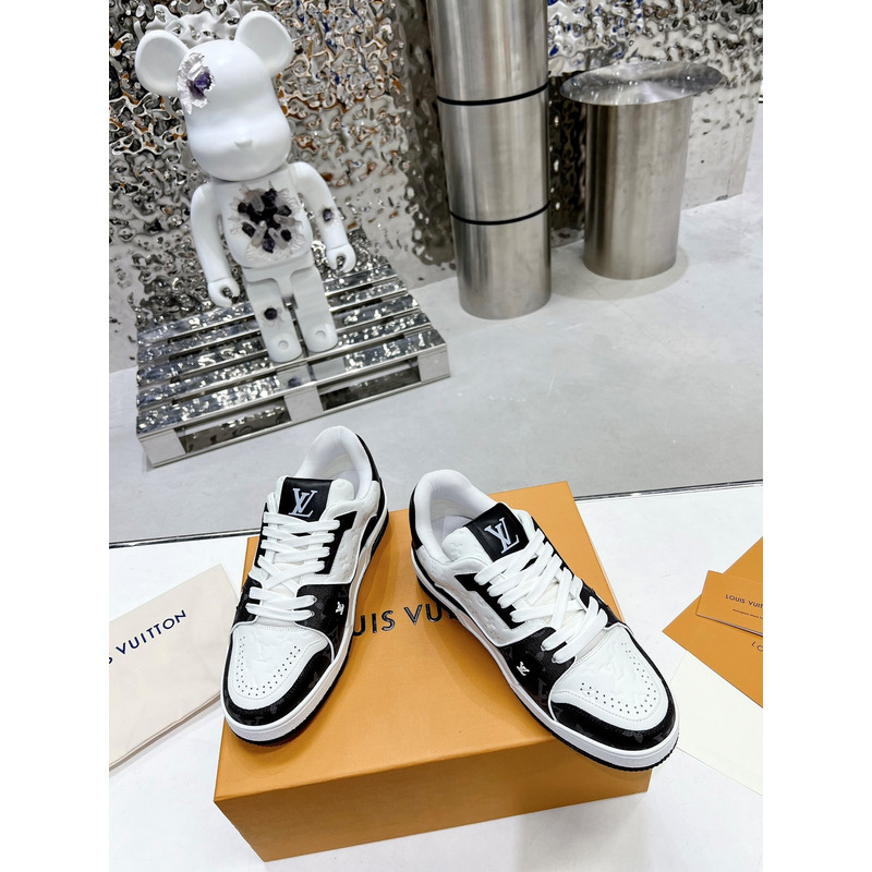 l**is V*t*n lv trainer sneaker black