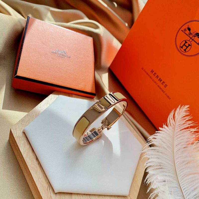 H**mes yellow enamel gold h buckle bracelet