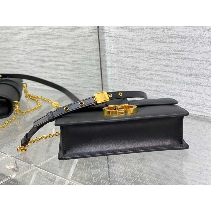 D*or 30 montaigne east-weat chain bag black calfskin