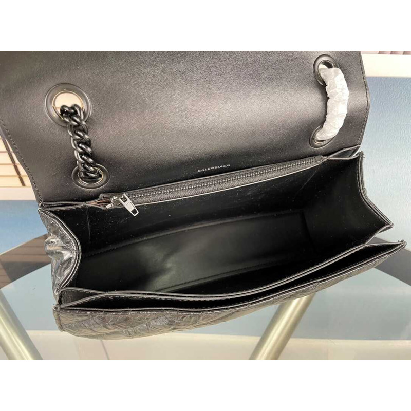 Ba*len*cia*ga quilted padded leather shoulder bag black