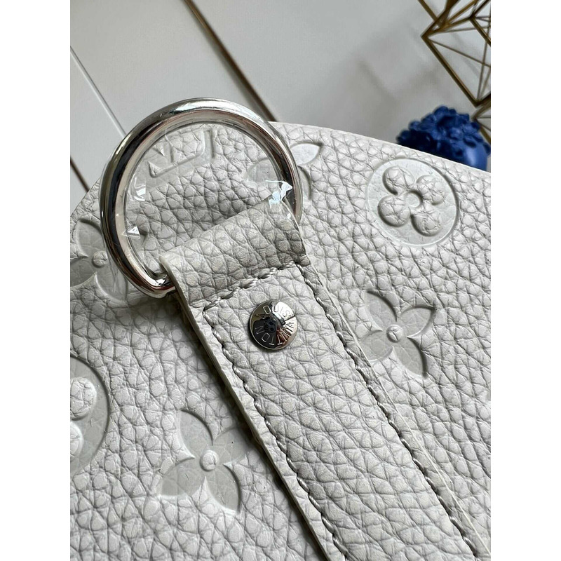 l**is V*t*n keepall 50 travel bag taurillon monogram embossed calfskin white
