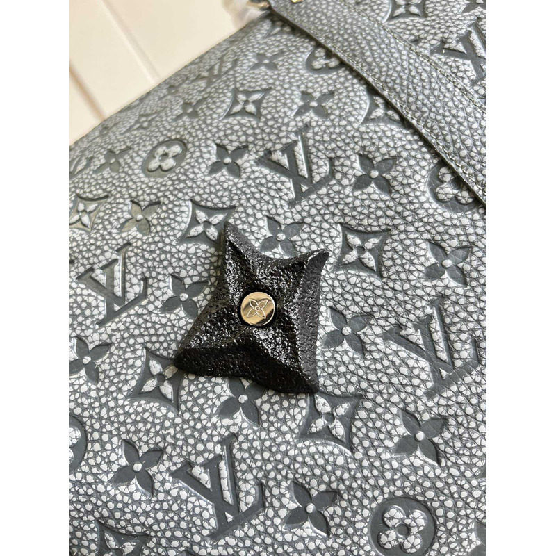 l**is V*t*n keepall 50 travel bag taurillon monogram embossed calfskin