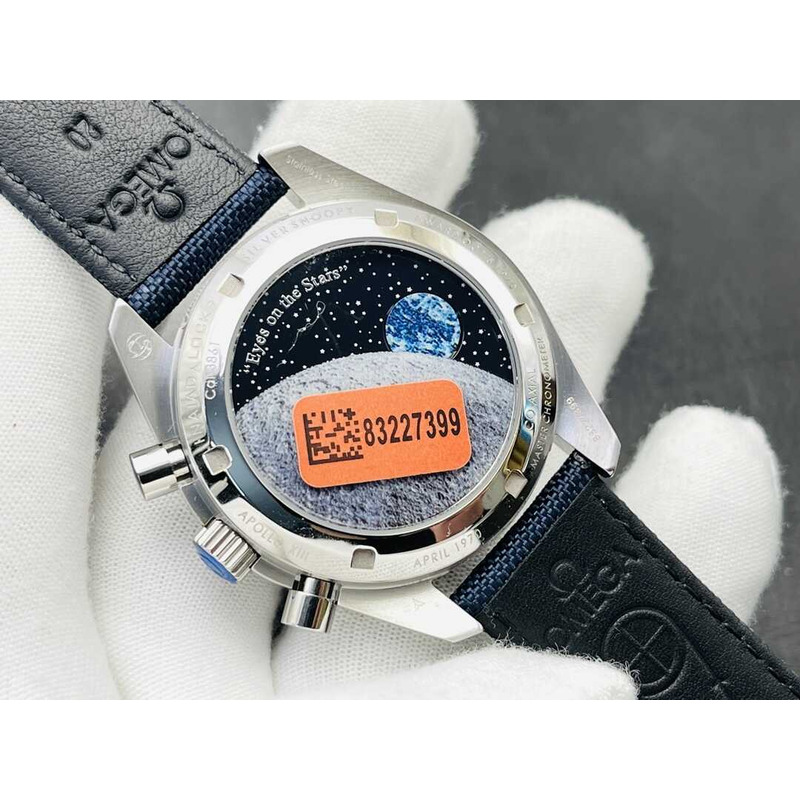 Omega Speedmaster Apollo Xiii Silver Snoopy Award Ref-31032425002001