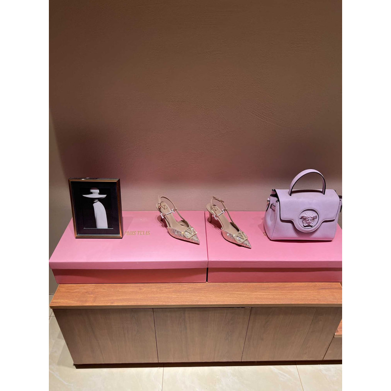 valentino glitter Di*m*nd high heel beige