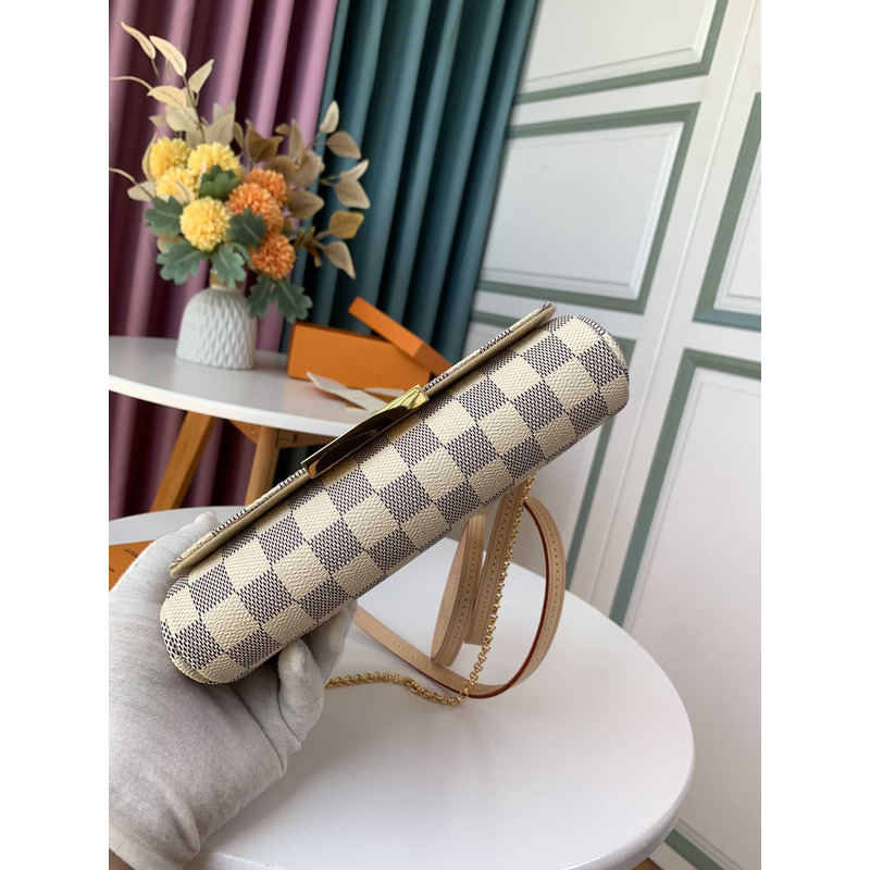 l**is V*t*n plaid flip cover dual-purpose small chain bag white