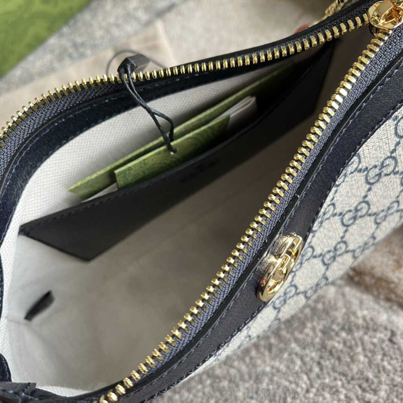 g*u*i ophidia small gg S*p*e shoulder bag in black