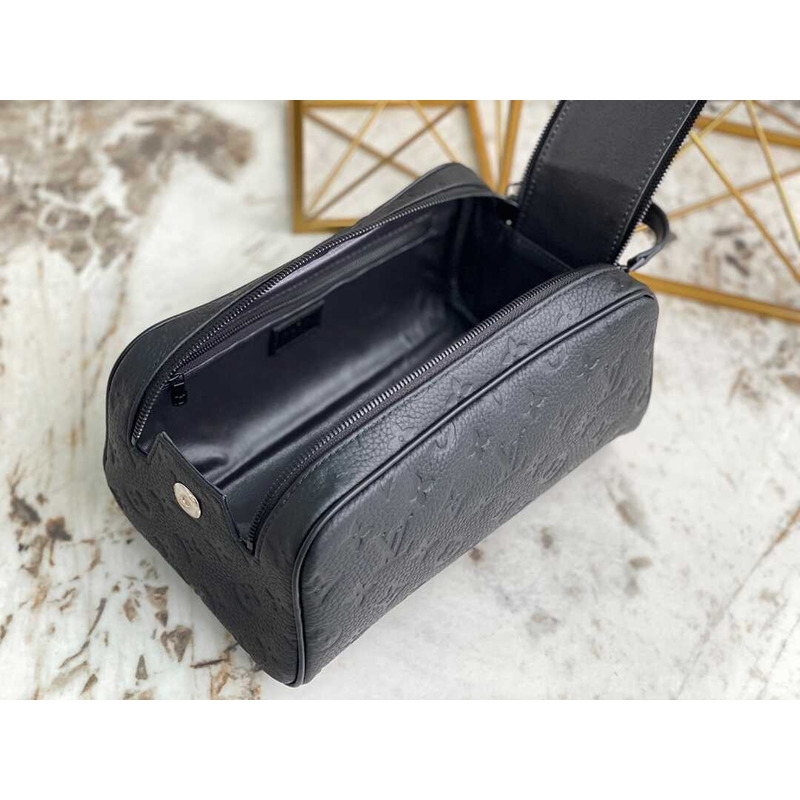 l**is V*t*n  dopp kit taurillon monogram