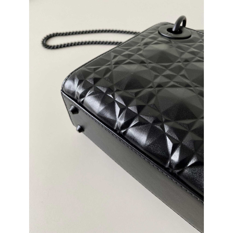 d*or  black leather Di*m*nd shaped cannage lady d*or bag