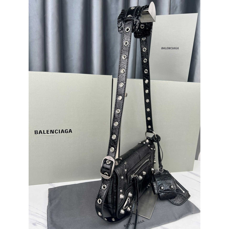 Ba*len*cia*ga le cagole men modèle  flap bag