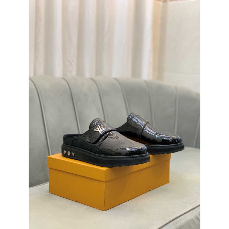 l**is V*t*n sabot confort loafers in black