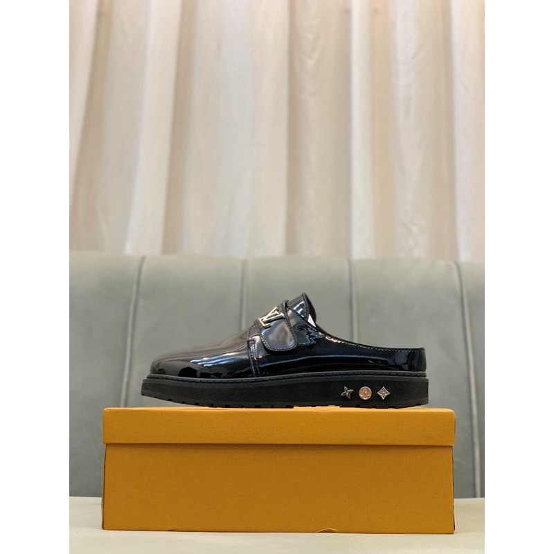 l**is V*t*n patent leather designer unique clogs