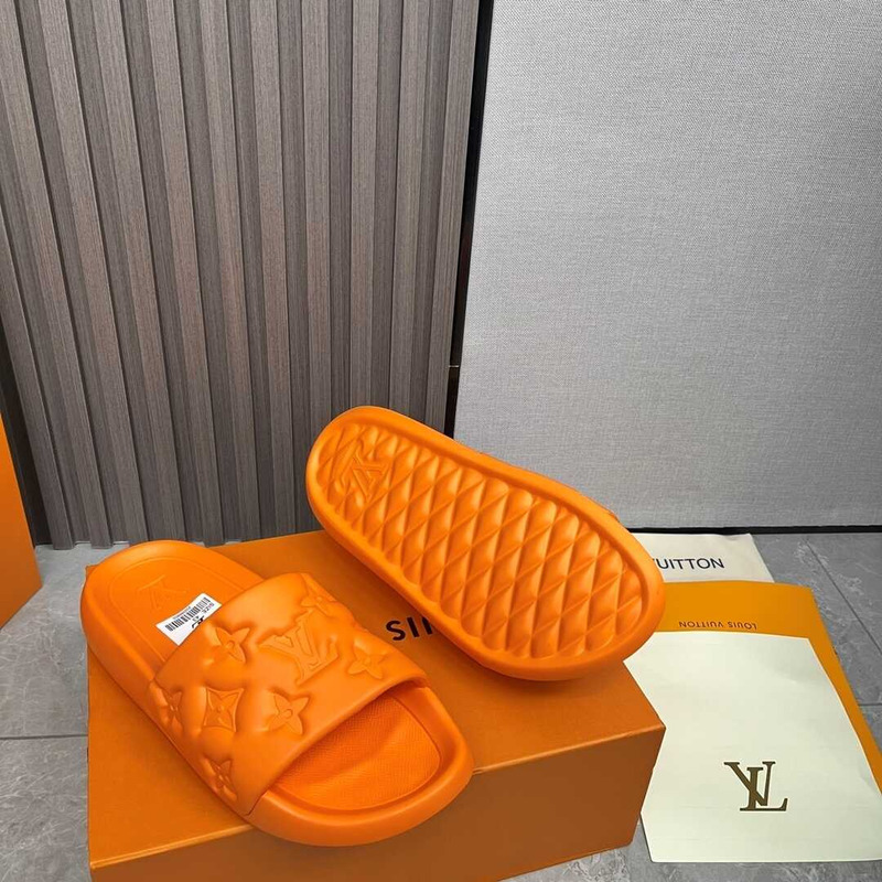 l**is V*t*n waterfront mule orange