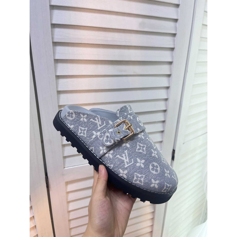 l**is V*t*n cosy sandals blue