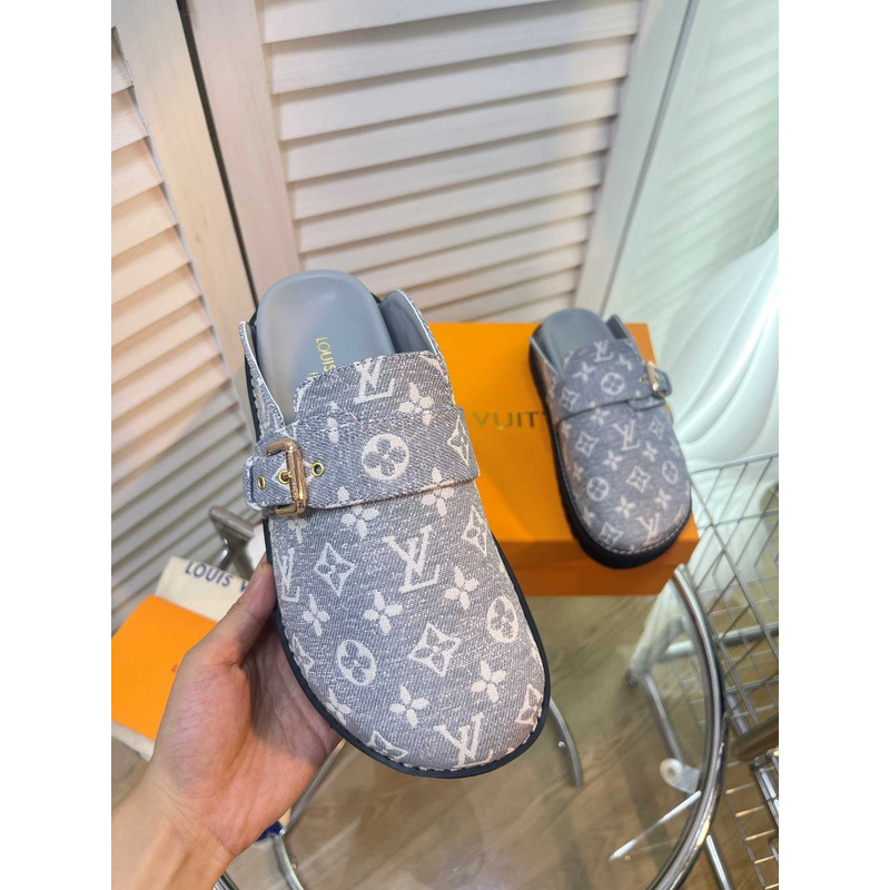 l**is V*t*n cosy sandals blue