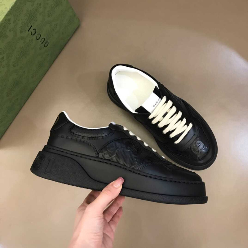 G*u*i gg embossed sneakers black
