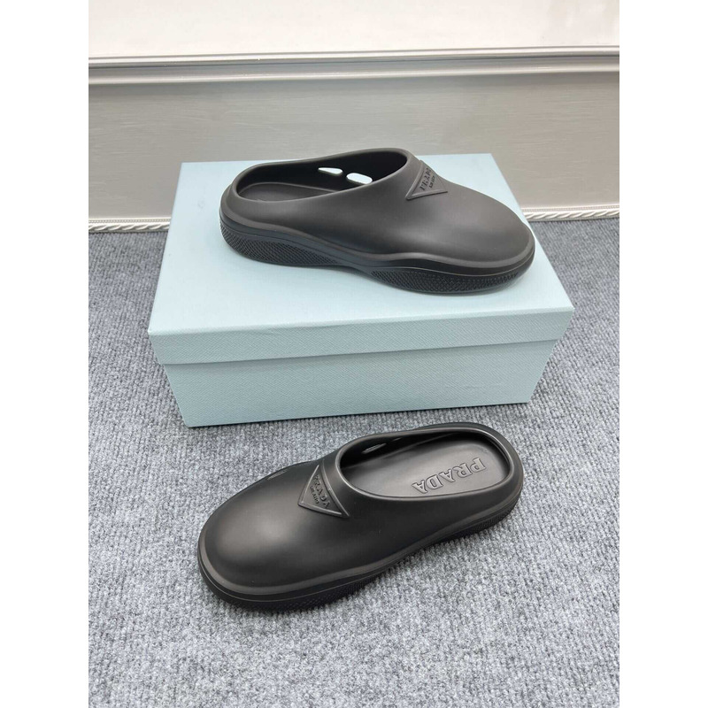 Pra*a foam rubber mules black