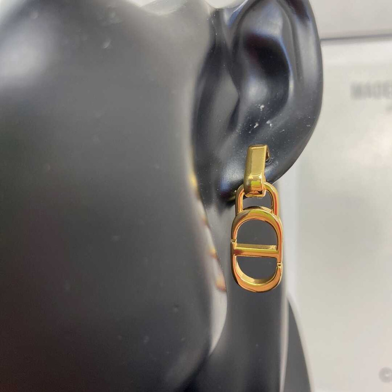 D*or cd earings gold