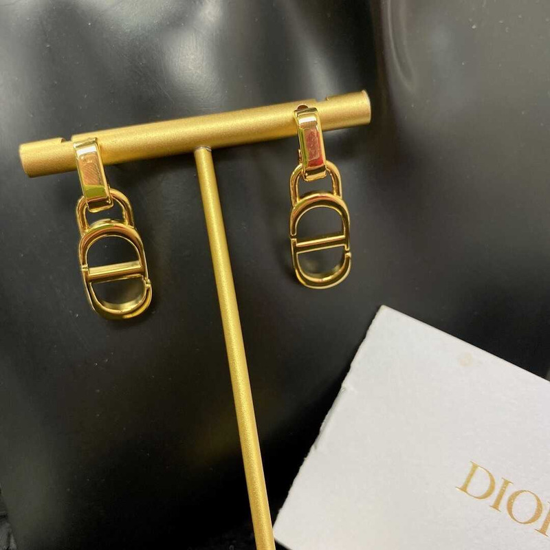 D*or cd earings gold