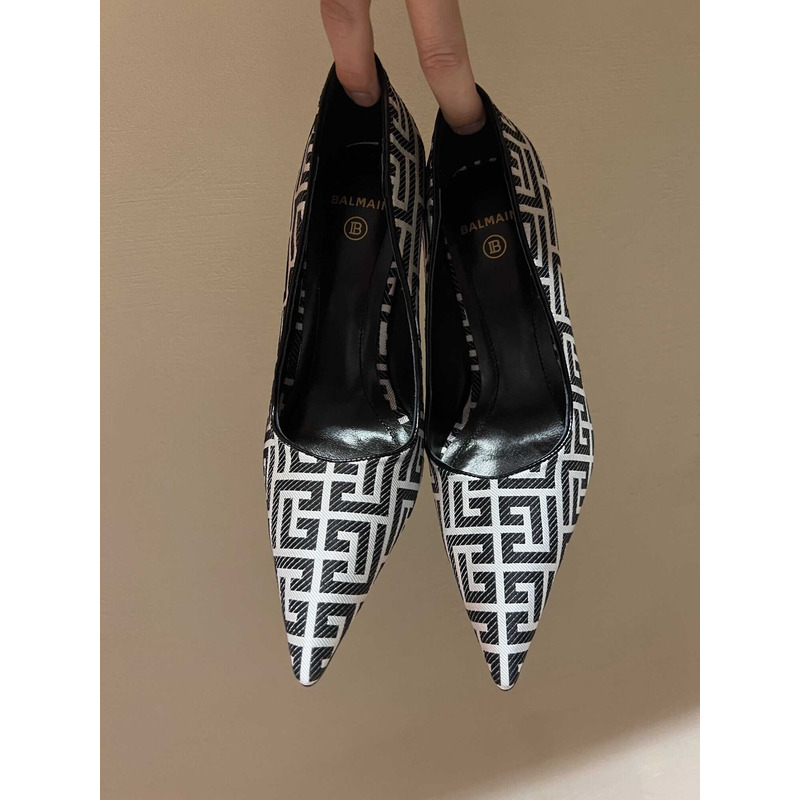 Balmain Logo Monogram Pointed Toe Pumps White&Black