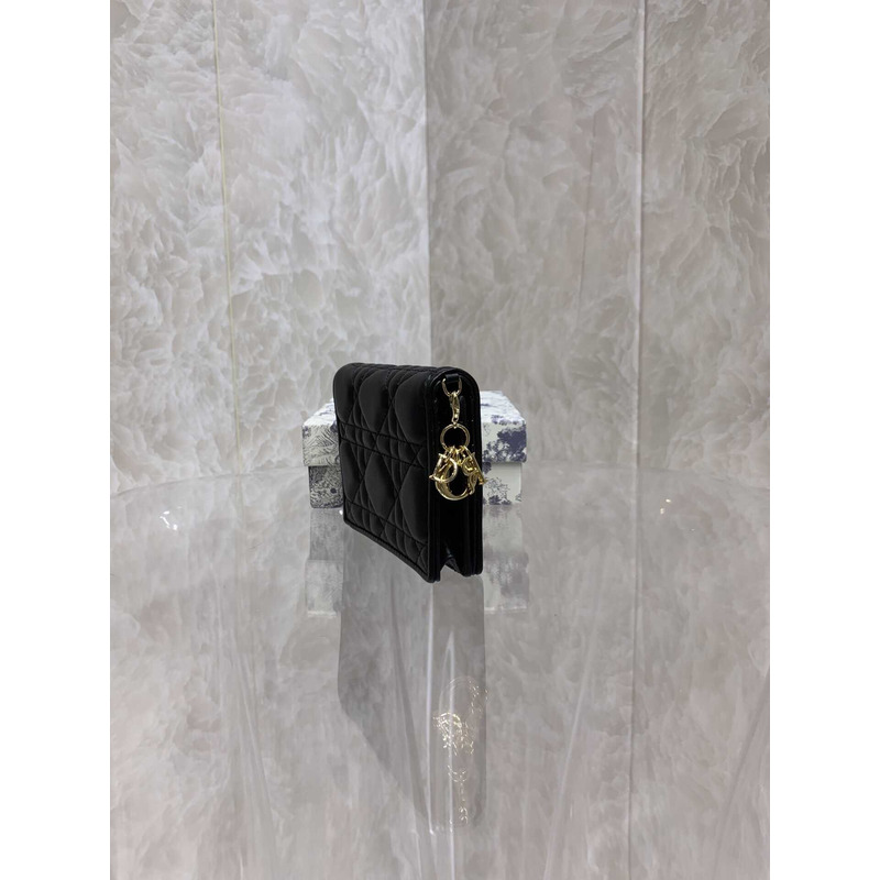 lady D*or card holder