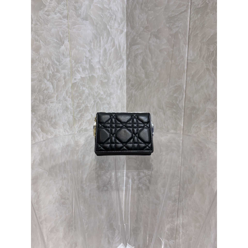 lady D*or card holder