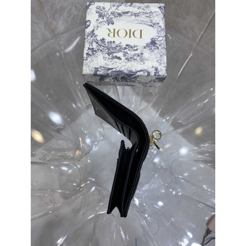 lady D*or card holder