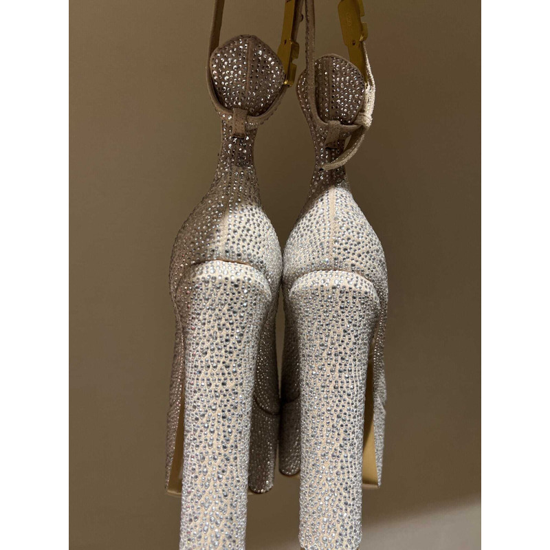 Valentino Garavani Tan-Go Platform Pump With Crystal White