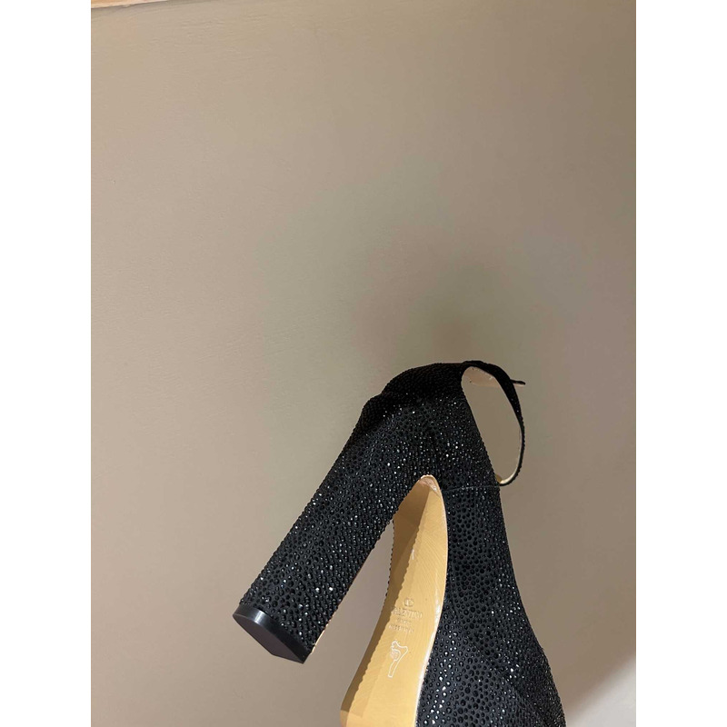 Valentino  Garavani Tan-Go Platform Pump With Crystal Black