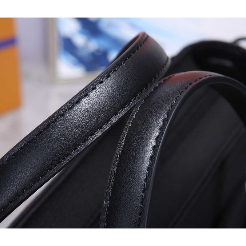 l**is V*t*n christopher tote taurillon leather