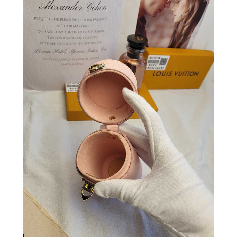 l**is V*t*n perfume travel box 100ml pink