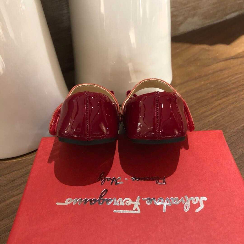 Ferragamo Kids Flat Shoes Red